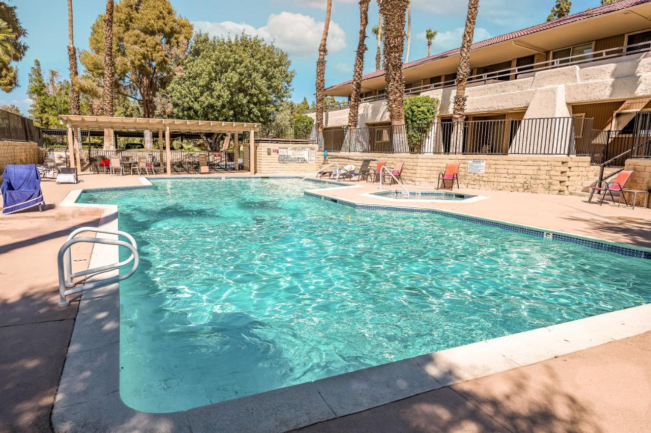 Palm Springs Blue Desert Condo! Exterior photo